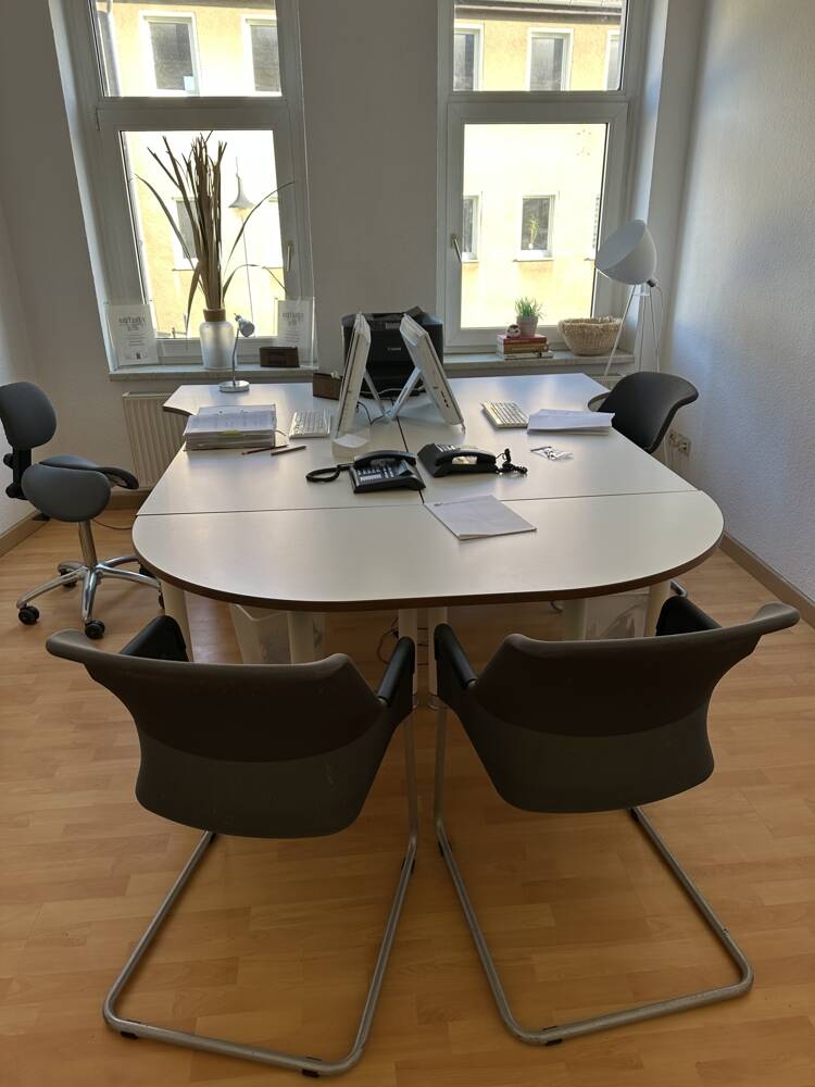 Thumbnail-AnKaSa GmbH*Bürofläche 1 Bürozimmer*EBK*1.OG*Bad+Dusche+Wanne*Stellplatz mgl.
