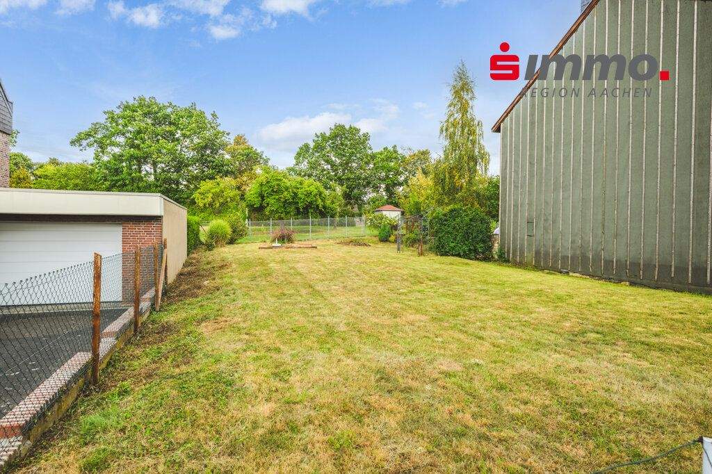 Thumbnail-Baugrundstück für ein einseitig angebautes Ein- oder Mehrfamilienhaus in Eilendorf