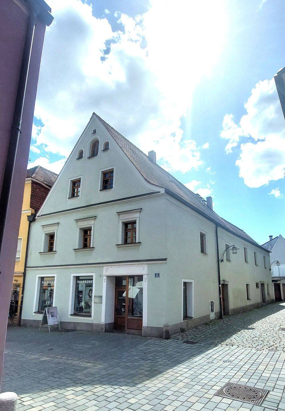 Außen Eingang Laden.jpg