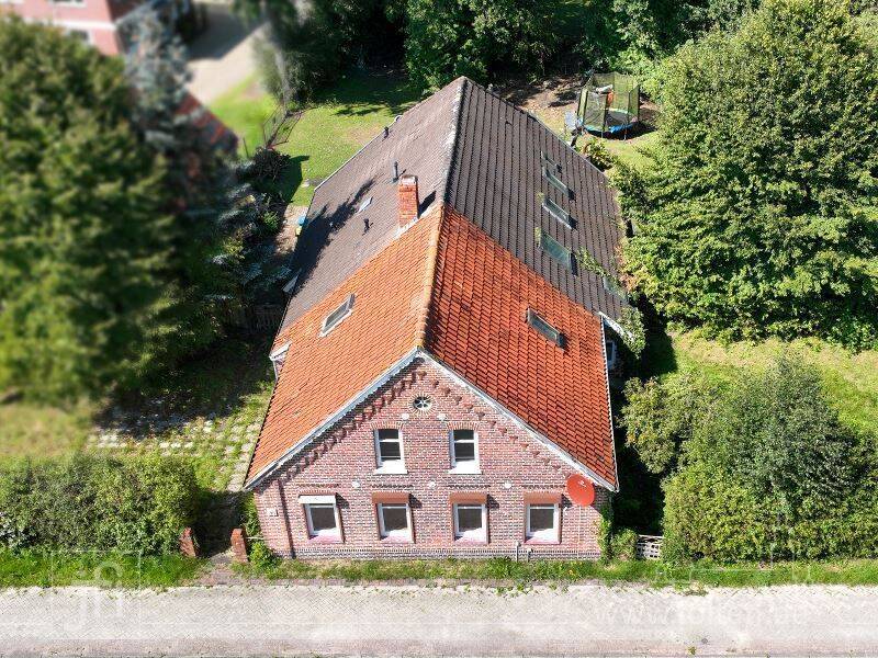 Thumbnail-Teilvermietetes Zweifamilienhaus mit Nebengebäude sowie Wald- und Seegrundstück