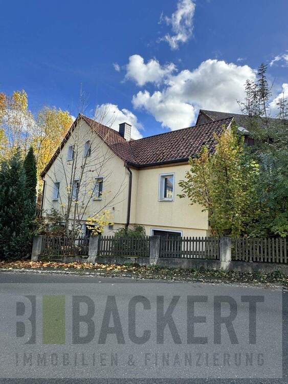 Thumbnail-Sanierungs-Schnäppchen in Altenkunstadt - Maineck: Liebe auf den zweiten Blick!