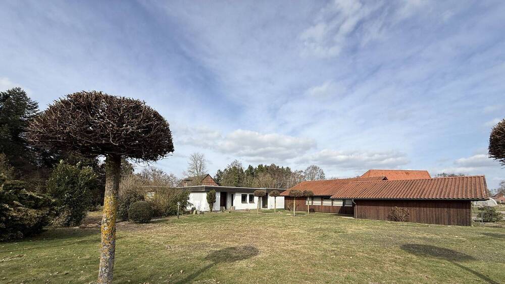 Thumbnail-Großzügiger Bungalow mit Schwimmbad in Hunden