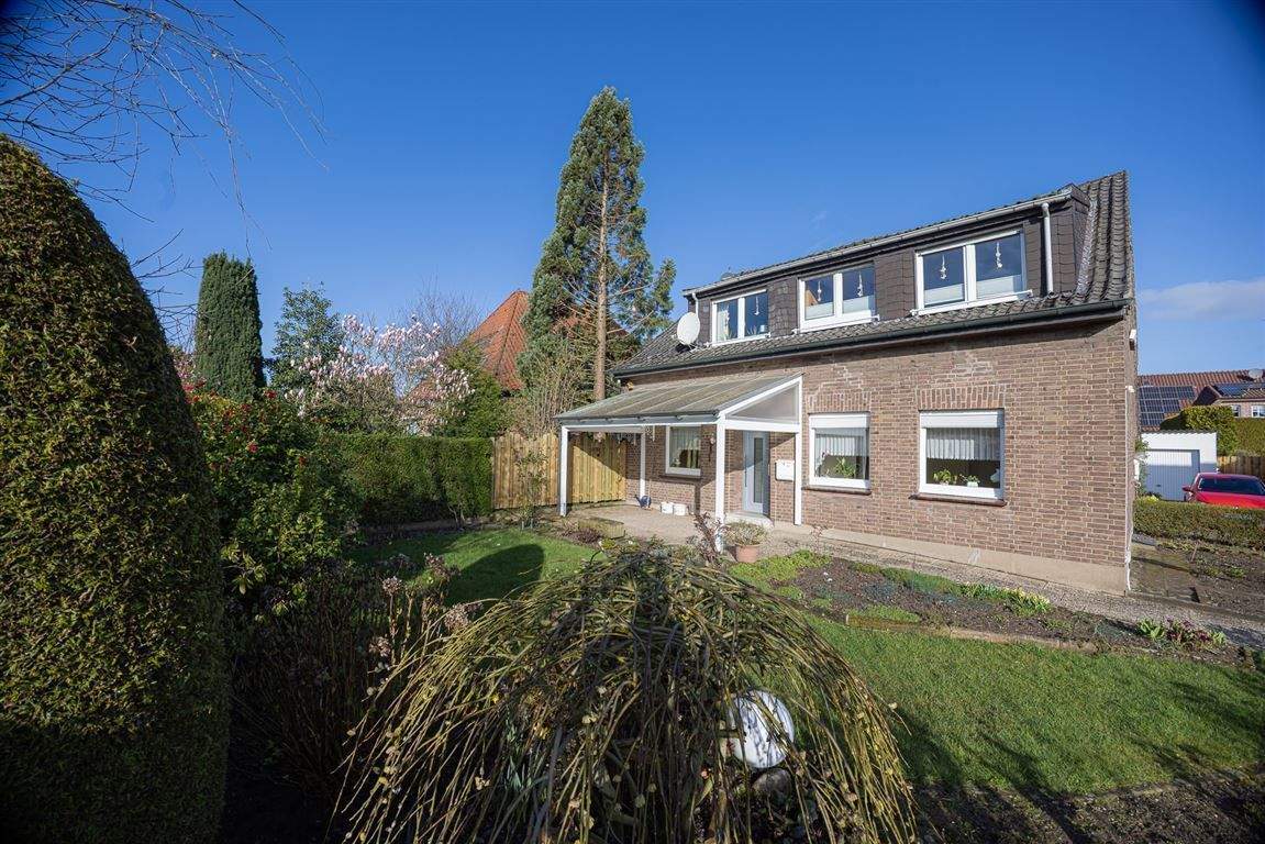 Thumbnail-Freistehendes Haus mit 2 Wohneinheiten