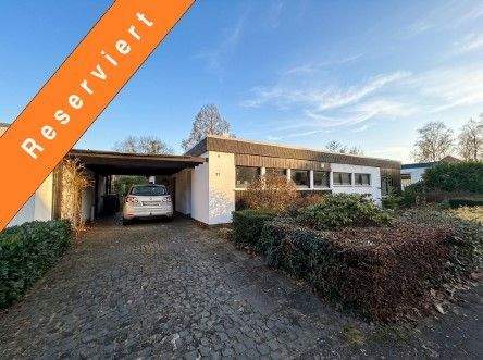 Thumbnail-Charmanter Flachdachbungalow mit Carport und hübschem Gartengrundstück in Stadtwaldnähe