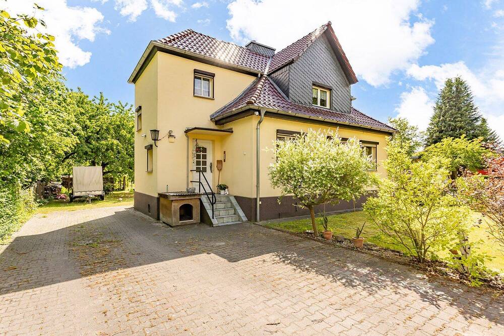 Thumbnail-Charmantes Einfamilienhaus mit 4,5 Zimmern und großem Garten