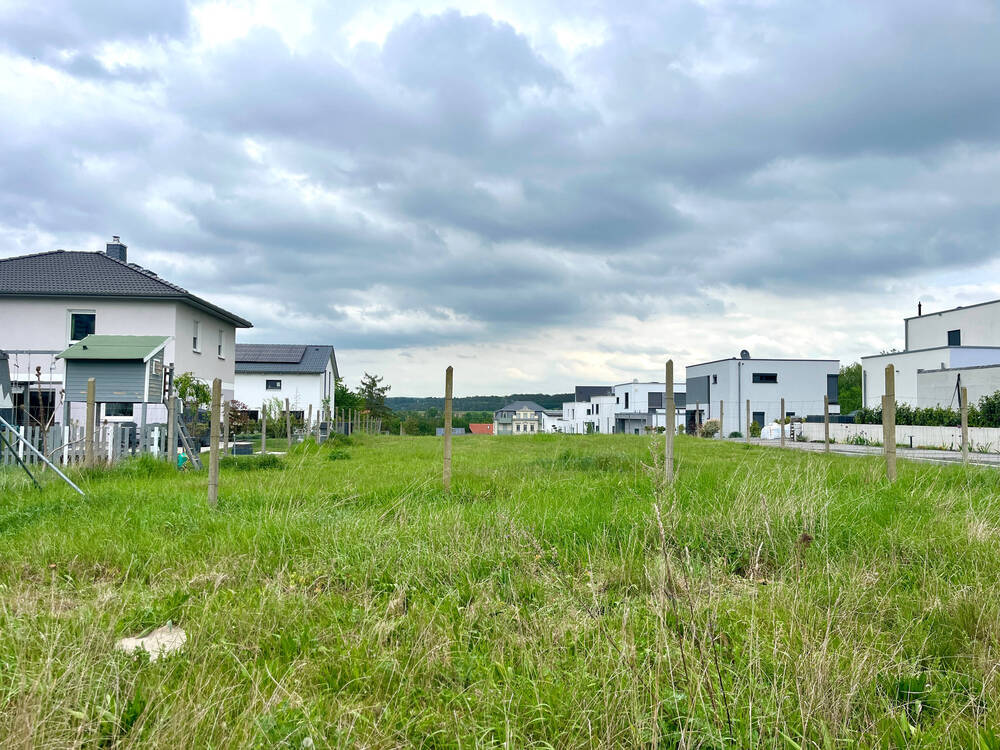 Thumbnail-Optimaler Standort für Ihre Wohn- und Arbeitsideen - Baugrundstück mit Genehmigung