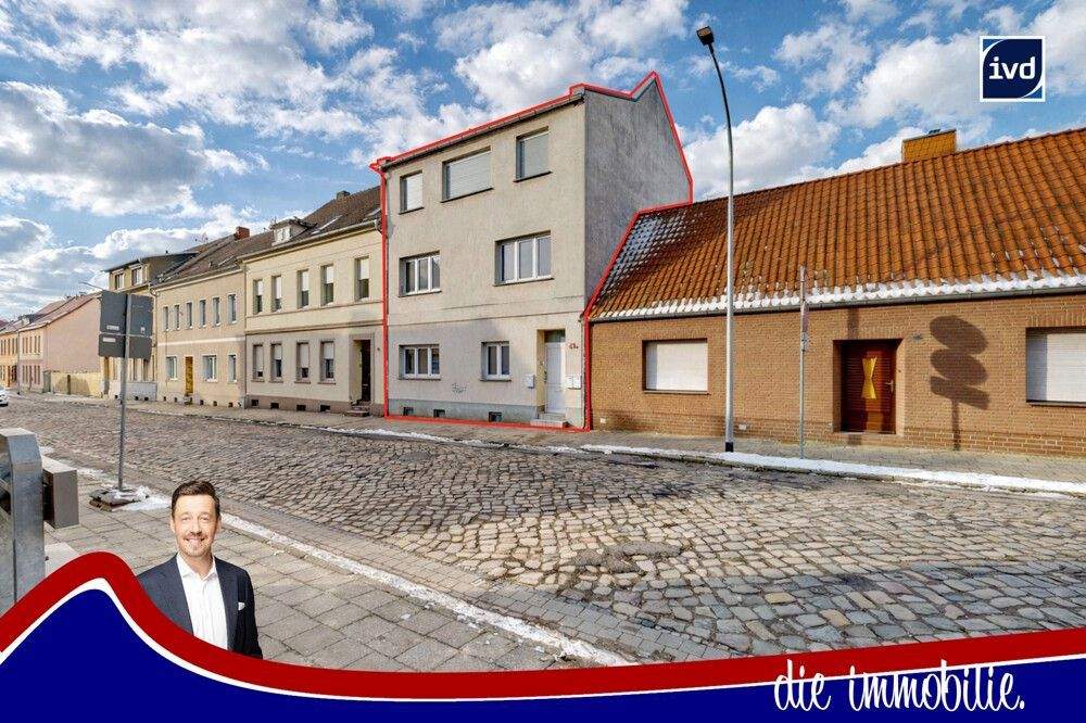 Thumbnail-***Mehrfamilienhaus mit 4 Wohnungen, 2 Garagen und Büro***