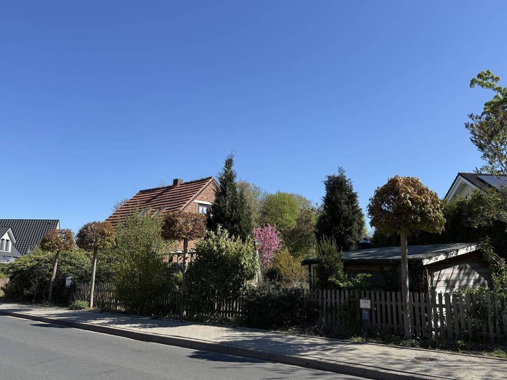 Thumbnail-Schönes Baugrundstück mit Altsubstanz im Zentrum von Hetlingen