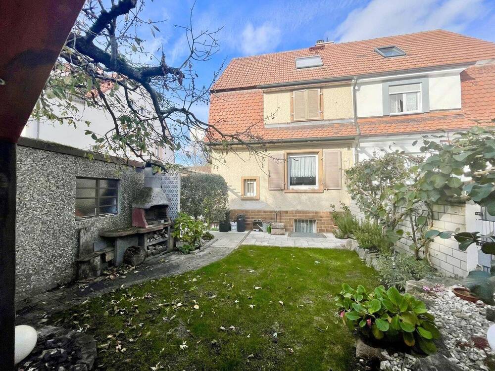 Thumbnail-Doppelhaushälfte in Weil am Rhein mit Garage und Garten