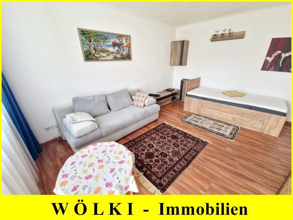 Thumbnail-*** Großzügige - 1,5 Zimmer- Wohnung mit kostenloser Einbauküche! * helles Bad mit Fenster & überdachten Balkon! ***