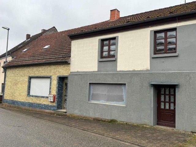 Thumbnail-Blindverkauf ohne Innenbesichtigung! Einfamilienhaus mit Anbau, diversen Schuppen und Garten in Kirrweiler