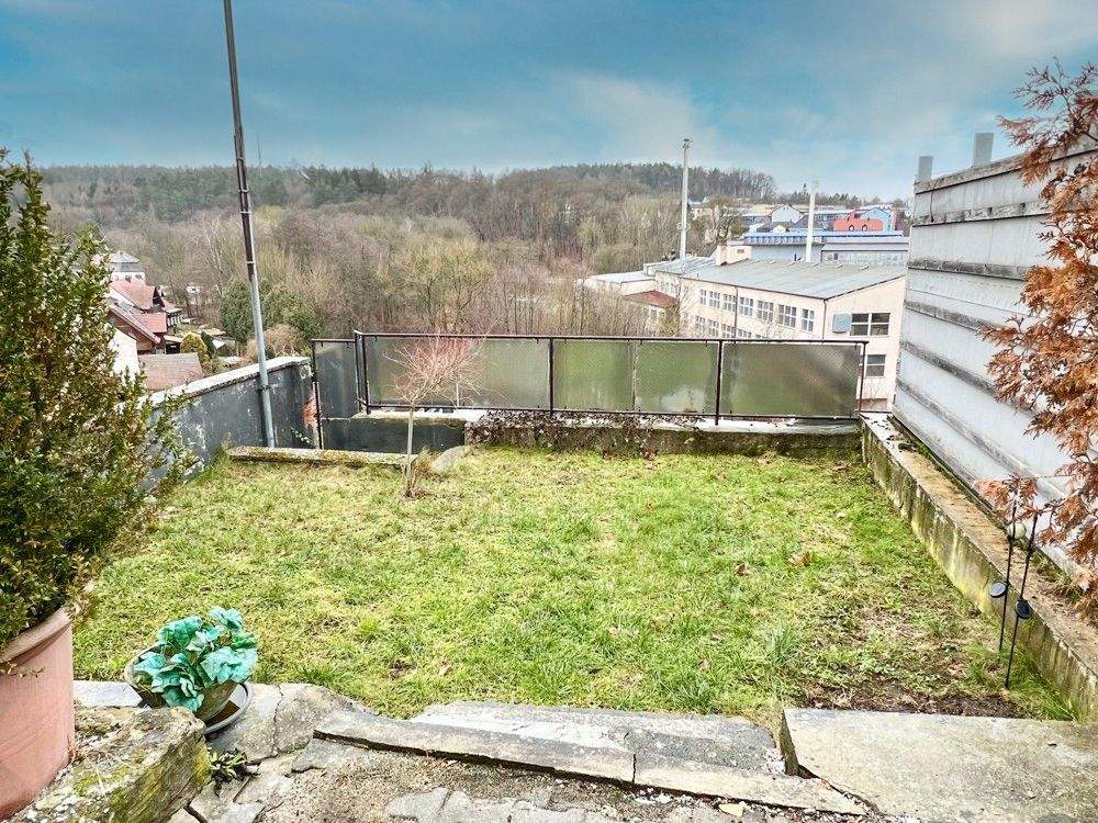 Thumbnail-Mittendrin im Leben - Ein, Zwei-Familienhaus sucht eine neue Familie !