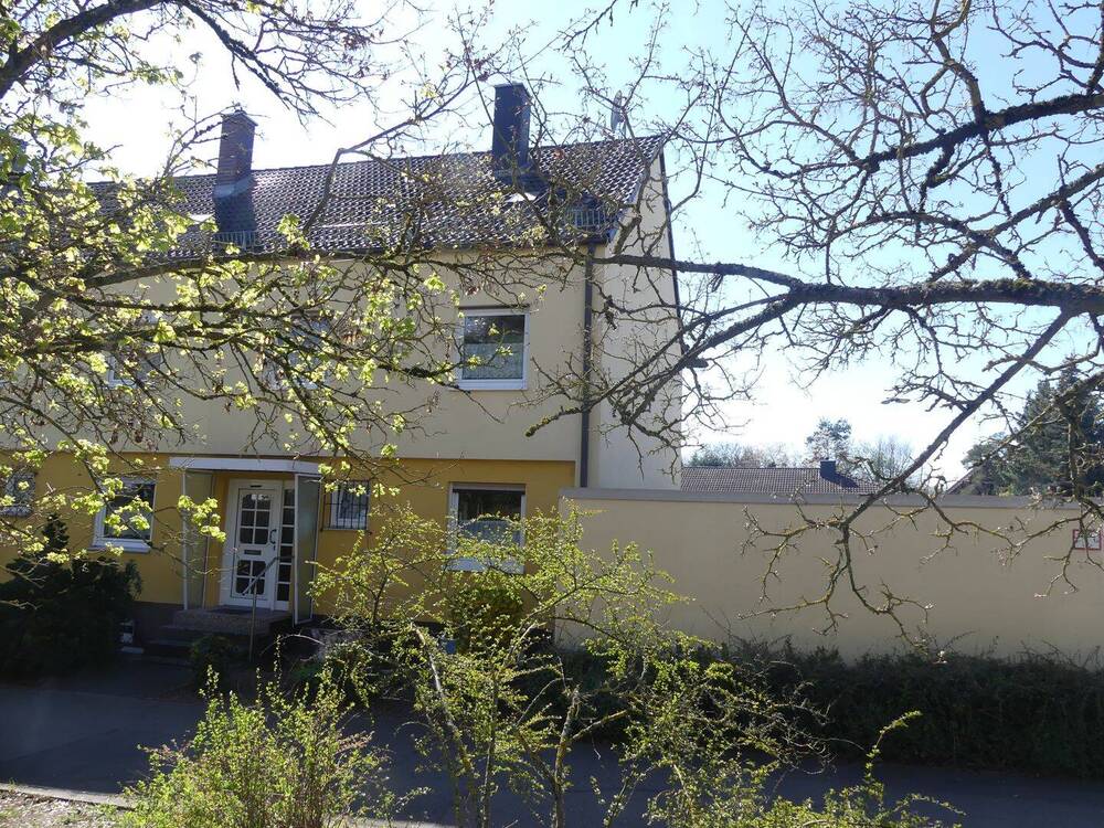 Thumbnail-Reiheneckhaus mit Garage! In Nürnberg - Großgründlach!