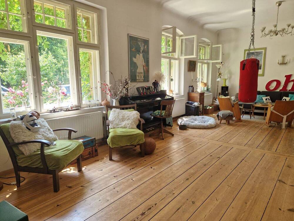 Thumbnail-Ruhig gelegenes Einfamilienhaus mit großem Grundstück und Remise