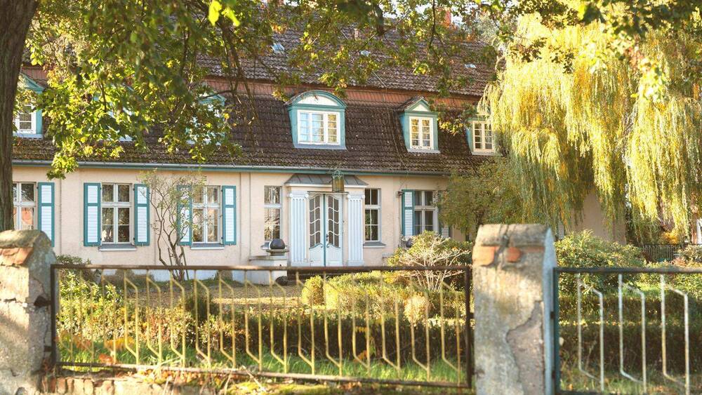 Thumbnail-PRIGNITZ: GUTSHAUS IM DORNRÖSCHENSCHLAF