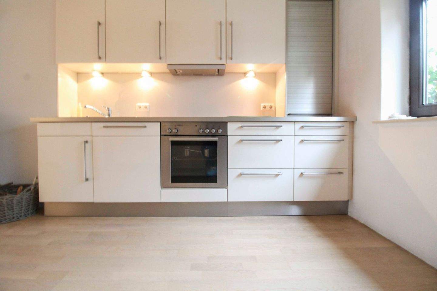 Thumbnail-Charmantes Reihenmittelhaus mit moderner Einbauküche und kleinem Garten