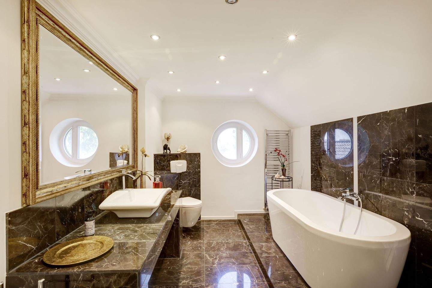 Thumbnail-Traumhaus mit großem Garten und separater Einliegerwohnung