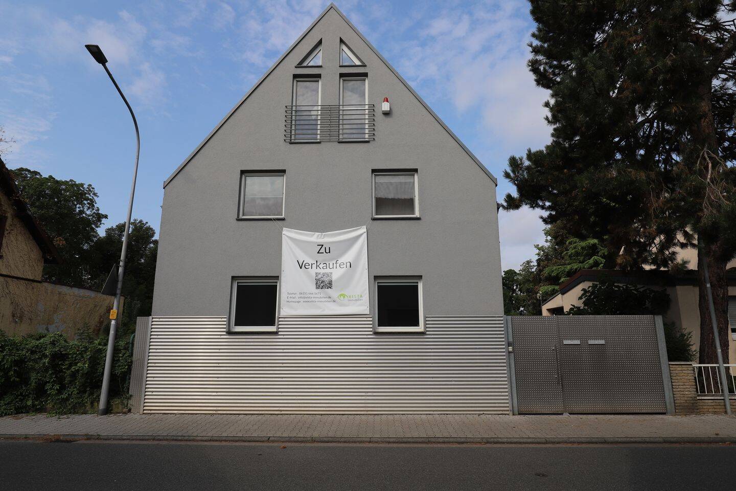 Aussensicht Straßenseite