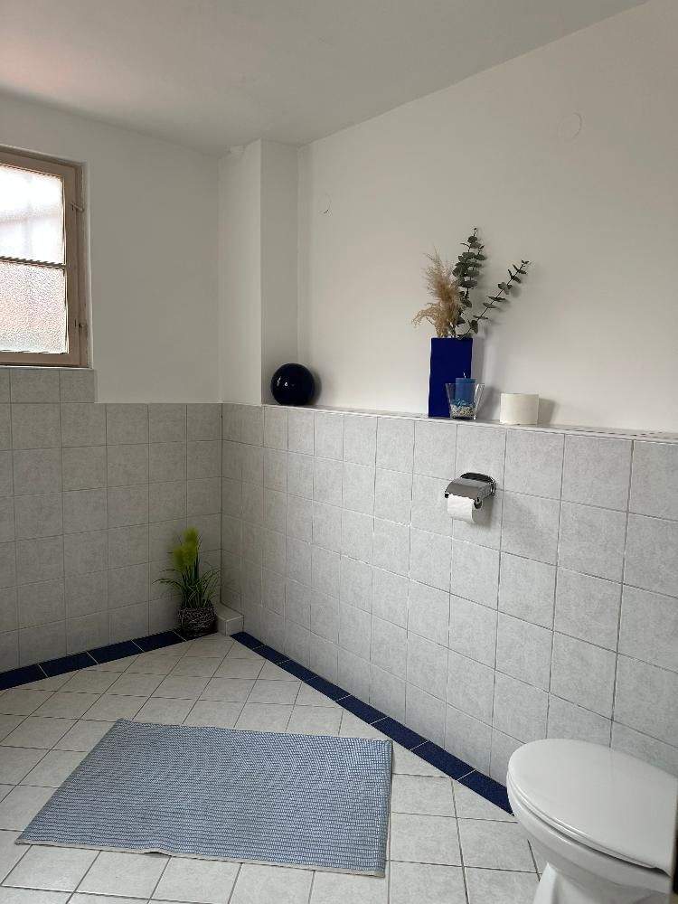 Thumbnail-Höchberg - Wohn.- und Geschäftshaus