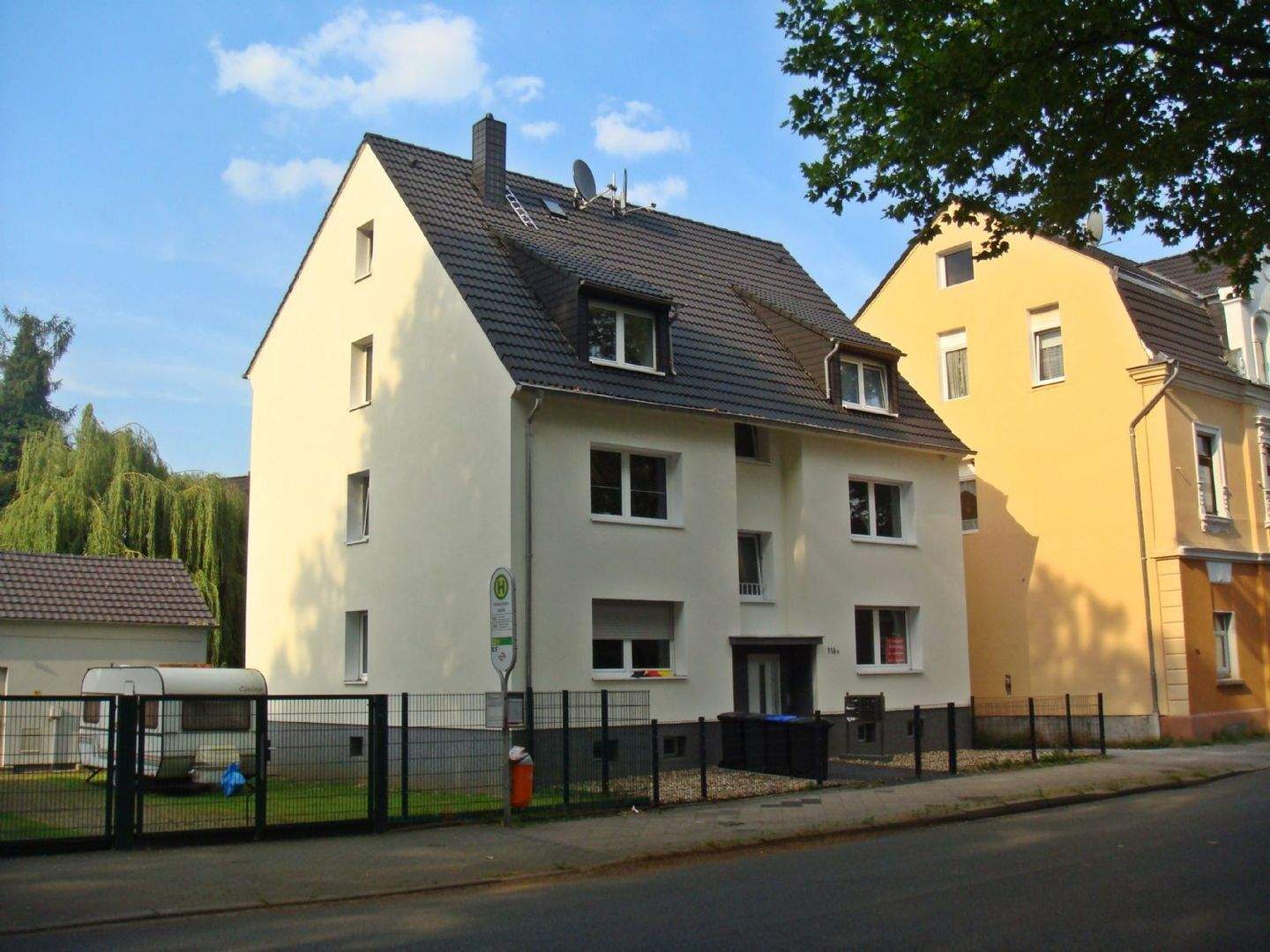 Thumbnail-Gepflegtes und renoviertes Mehrfamilienhaus in Bochum-Wattenscheid