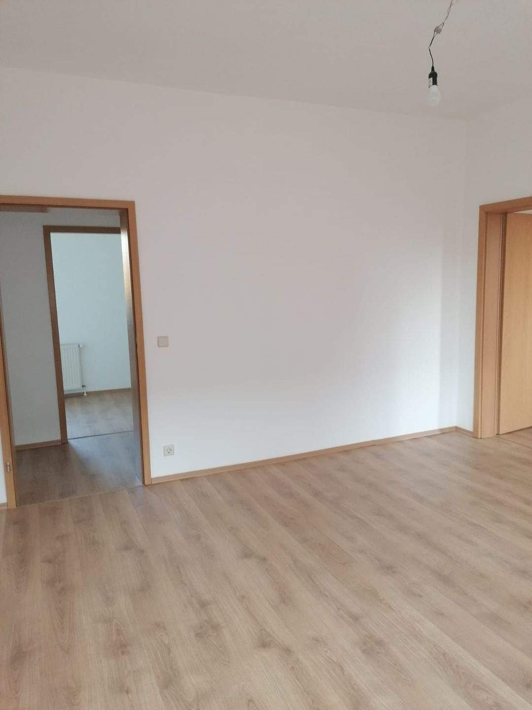 Thumbnail-TOP sanierte 3 Zimmer - Obergeschoß Whg. in Neupetershain