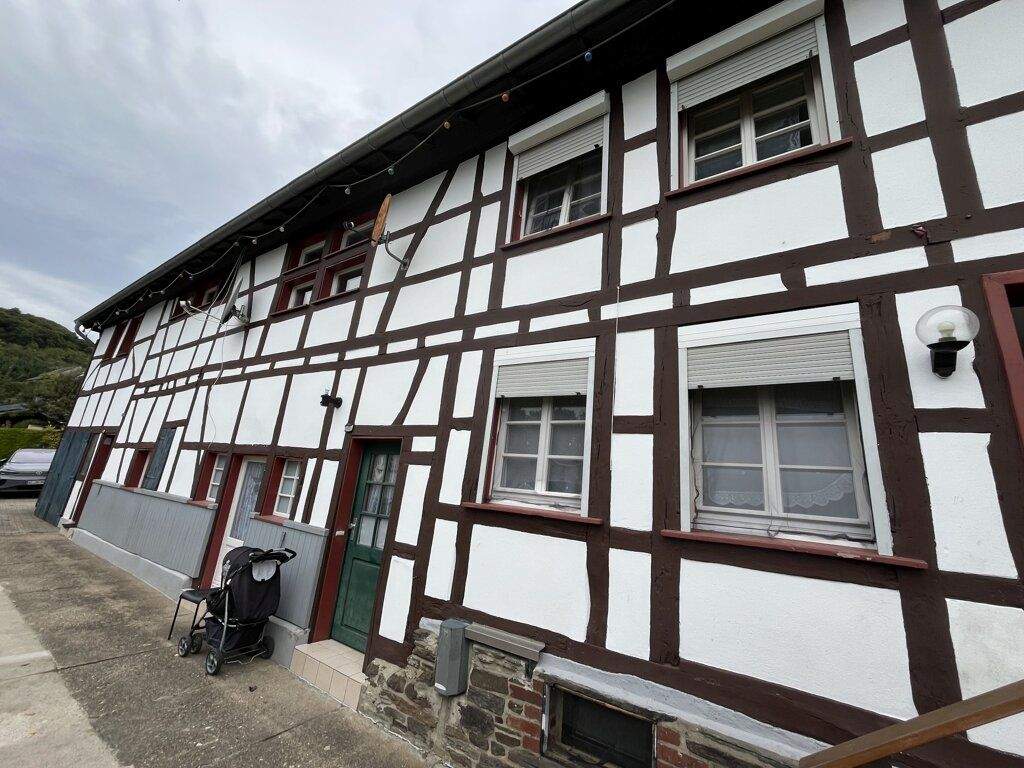 Thumbnail-Denkmalgeschütztes Drei-Parteienhaus in Simmerath-Woffelsbach