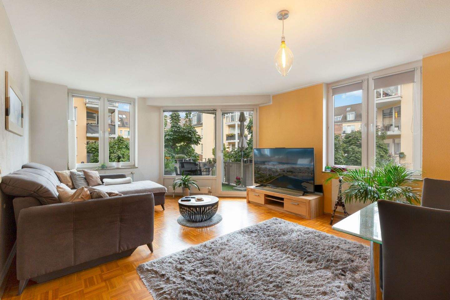 Thumbnail-Attraktive 3-Zimmer-Eigentumswohnung in begehrter Lage von Benrath *Erbpacht*