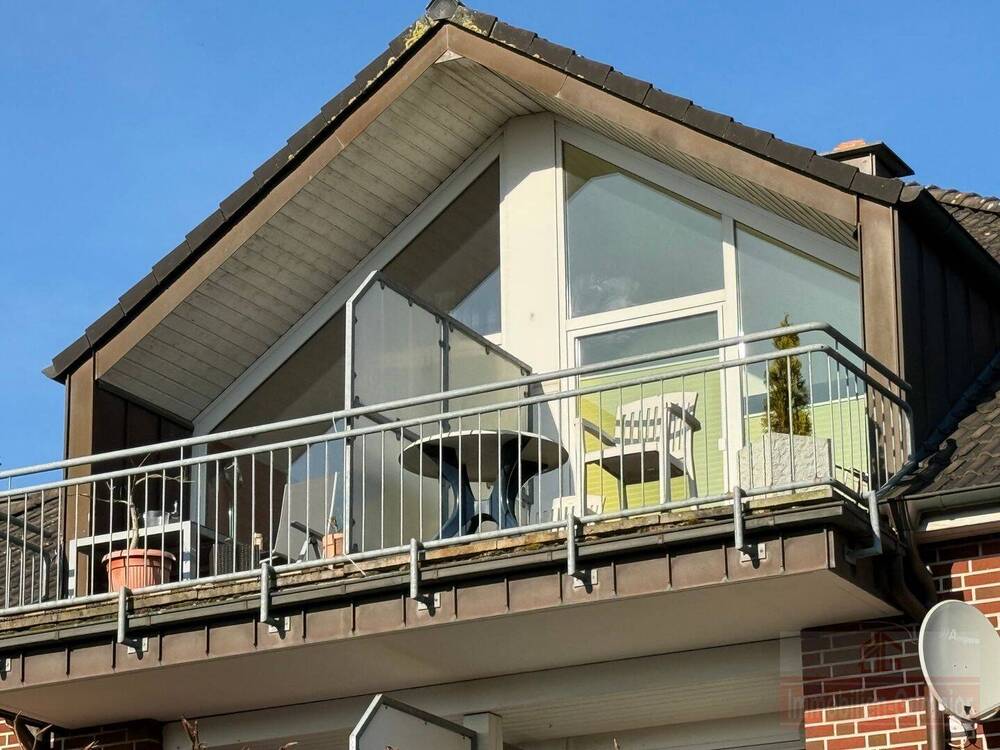 Thumbnail-IMMOBILIEN GUMNIOR präsentiert: Dachgeschosswohnung in Rheine - Dutum