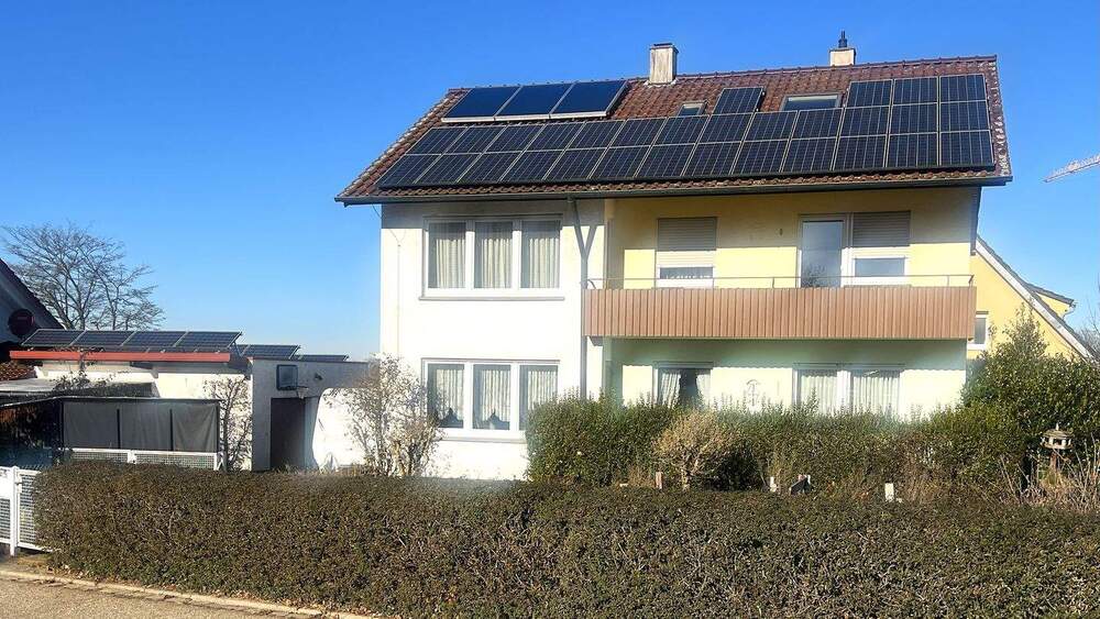 Thumbnail-Gelegenheit: Zweifamilienhaus mit großem Grundstück mit Ausbaumöglichkeit in Hohenwart