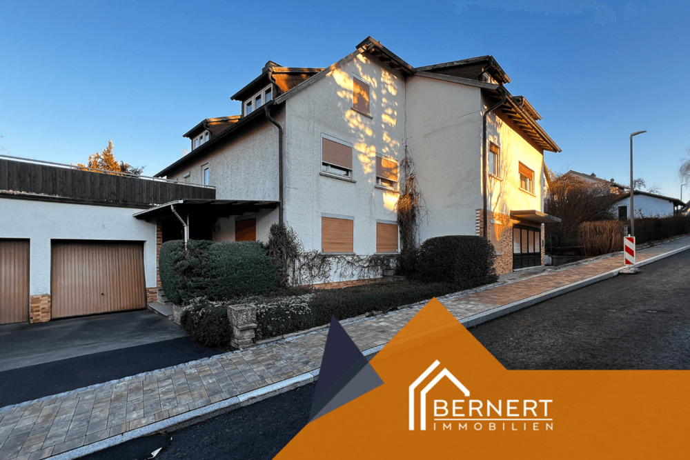 Thumbnail-Mehrfamilienhaus mit vielfältigen Nutzungsmöglichkeiten in Küps