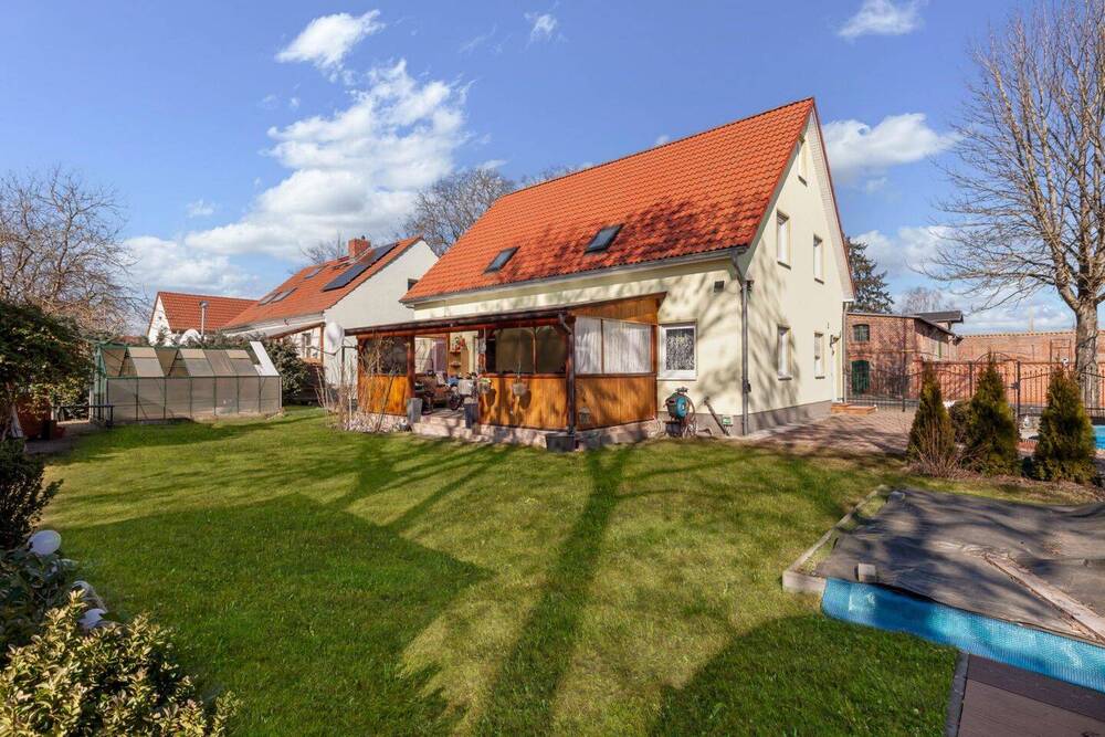 Thumbnail-Gemütliches Haus mit Einliegerwohnung auf riesigem Grundstück