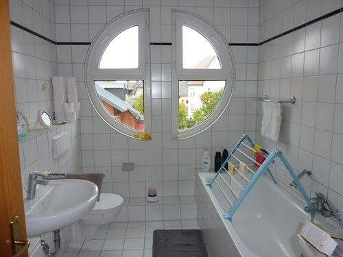 Thumbnail-- Vermietete Eigentumswohnung mit Fahrstuhl und Tiefgarage -