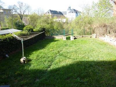 Thumbnail-- Kleine Wohnung mit Schloßblick -