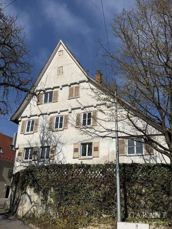 Thumbnail-Ehemaliges Weinberghaus mit Entwicklungspotenzial im Ortskern von Fellbach-Schmiden!