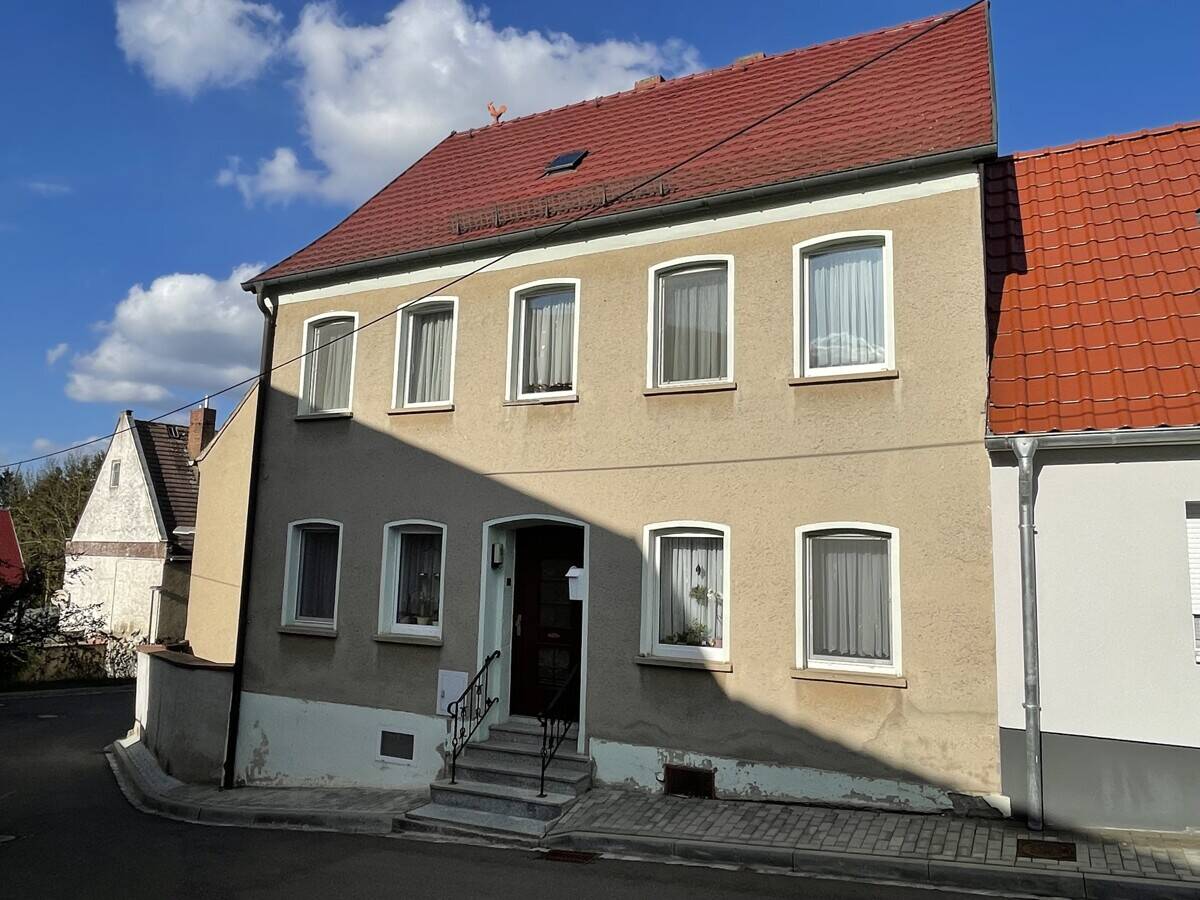 Thumbnail-Schönes Einfamilienhaus mit großem Grundstück im Herzen von Osterfeld