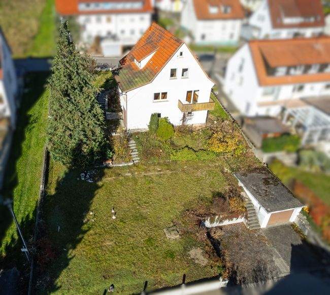 Thumbnail-Renovierungsobjekt mit Herz: Familienfreundliches Zuhause mit herrlichem Grundstück in Südlage