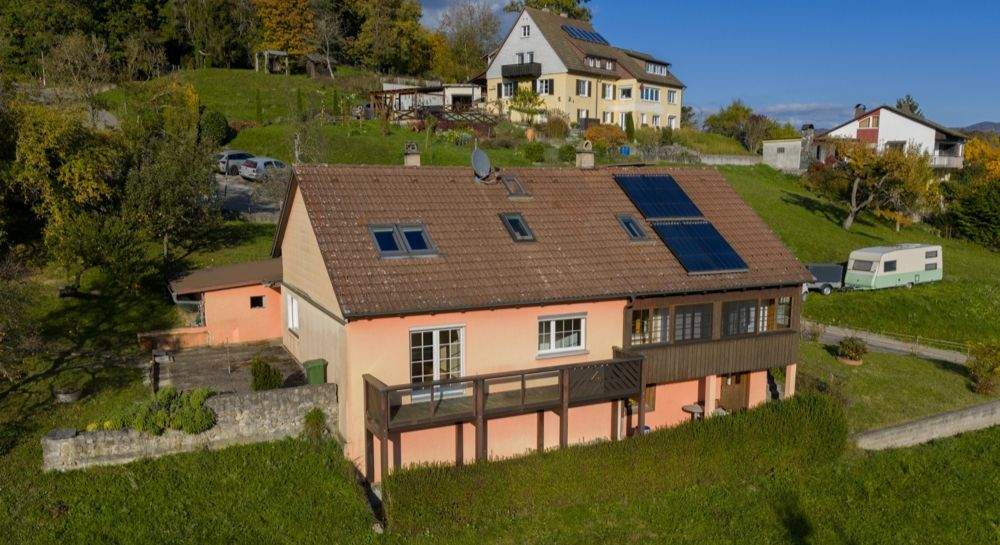 Thumbnail-Toplage mit Traumaussicht auf Stühlingen - Einmaliges EFH mit Einliegerwohnung, Garten und Garage