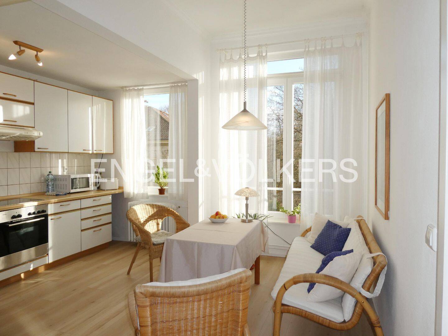 Thumbnail-Sahnestückchen in der Neckarhalde . 4-Zi.-ETW mit Süd-Balkon, AAP und individuellem Raumplan