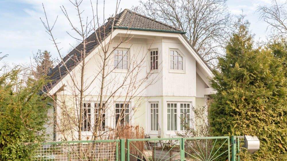 Thumbnail-HOMESK - Einfamilienhaus mit großem Garten in Schönefeld