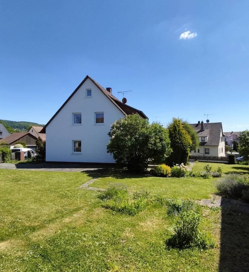 Thumbnail-Gepflegtes Einfamilienhaus mit 783 m² Grundstück in ruhiger Wohnlage