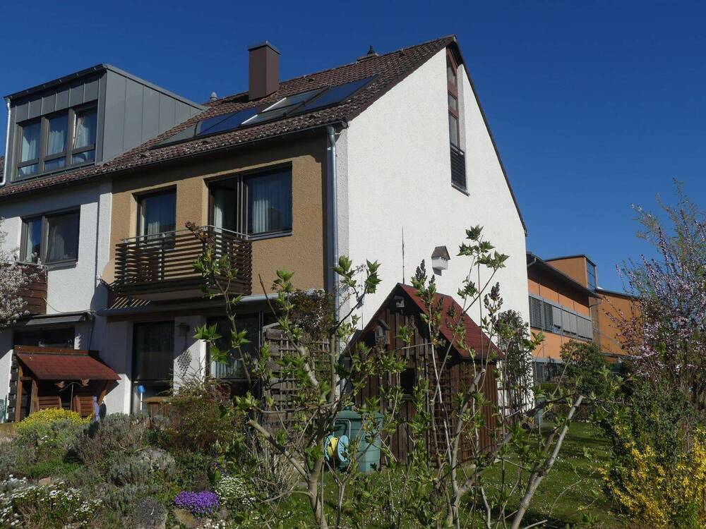 Thumbnail-Wohnen in Bestlage! Schönes Reiheneckhaus mit Garage und großem Garten!
