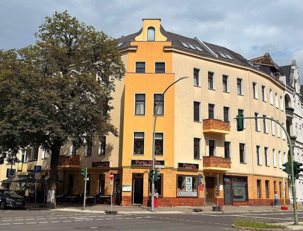 Thumbnail-Altberliner Stuckaltbau, 1. OG, Familienwohnung, vollsaniert am Volkspark Steglitz