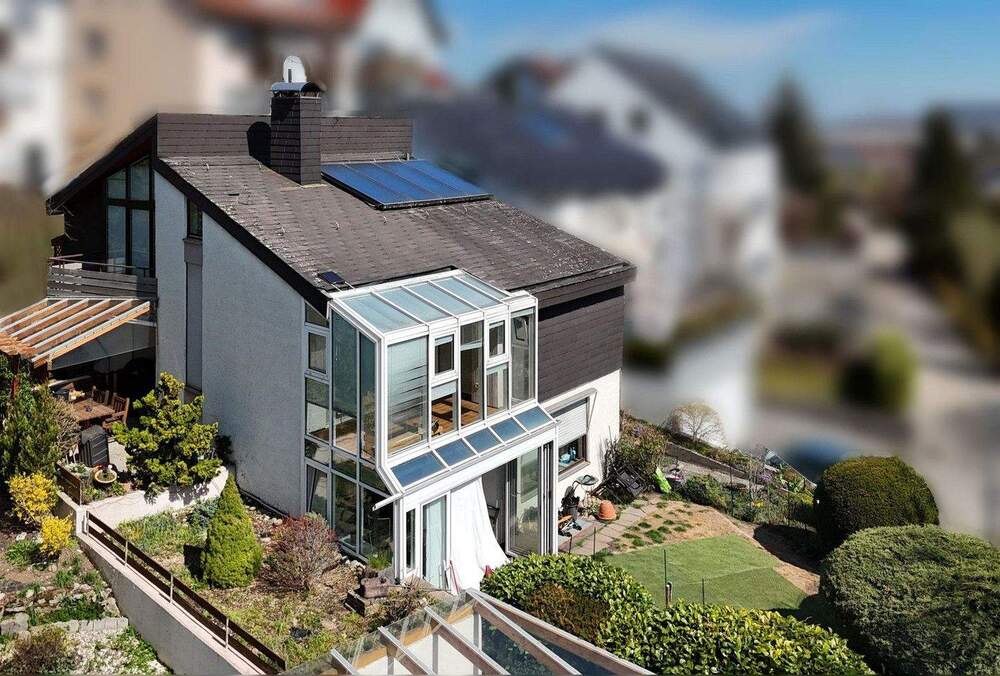 Thumbnail-Großzügiges Einfamilienhaus, 5,5 Zimmer, ca. 160qm, Leonberg-Silberberg, unverbaute Südlage