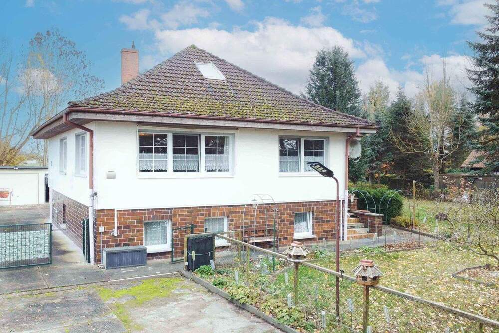 Thumbnail-Zarrendorf: Großes Einfamilienhaus mit Ausbaupotenzial - ideal für Familie & Handwerker