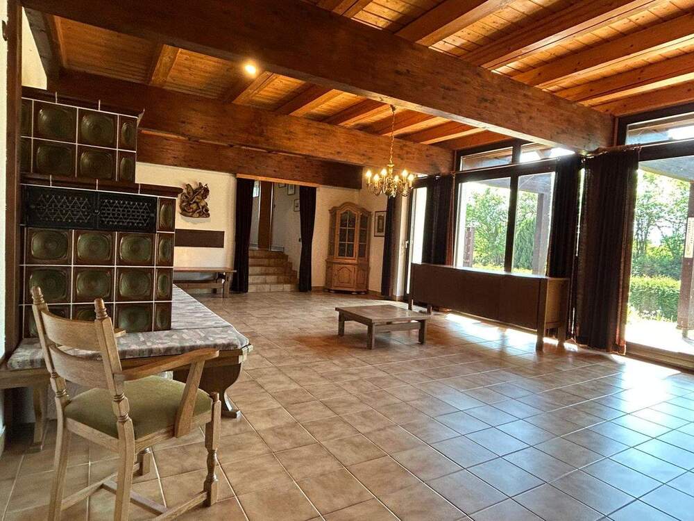 Thumbnail-Viel Raum zum Leben – Zweifamilienhaus mit Nebengebäude auf großem Grundstück in ruhiger Randlage von Maßbach