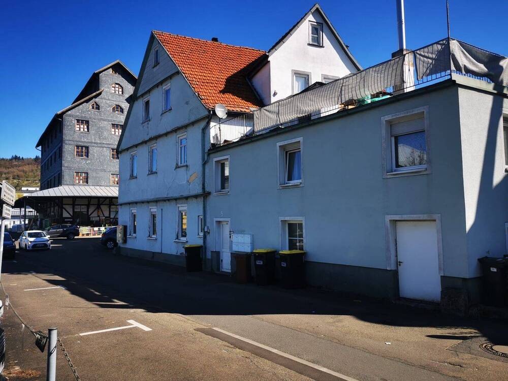 Thumbnail-Renovierte 2 Zi, Kü, Bad am Bahnhofsparkplatz
