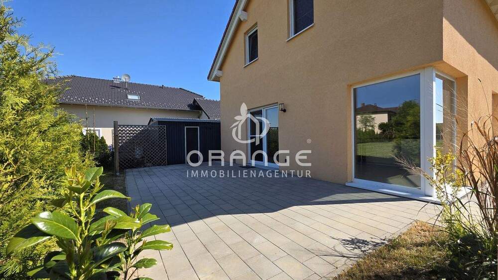 Thumbnail-***Neuwertiges KFW55-EFH mit schönem Garten in ruhiger Lage!***