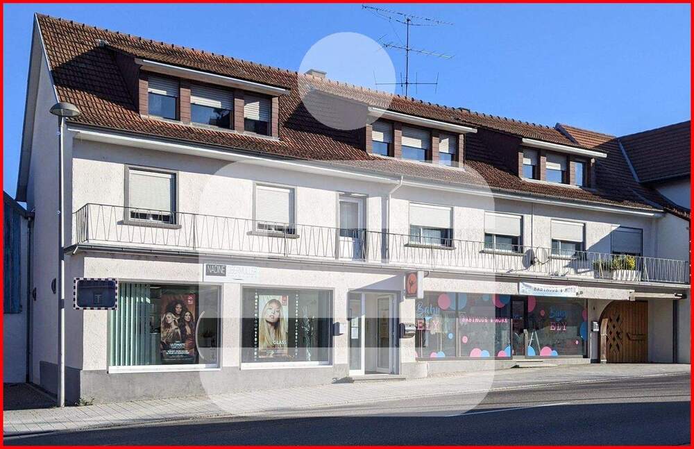 Thumbnail-Zentral gelegenes Wohn- und Geschäftshaus mit Garten im Herzen von Jestetten!