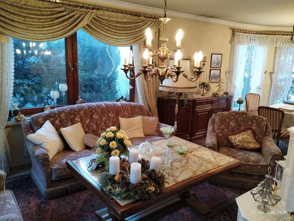 Thumbnail-Sehr schönes, geräumiges Einfamilienhaus mit Einliegerwohnung und Doppelgarage