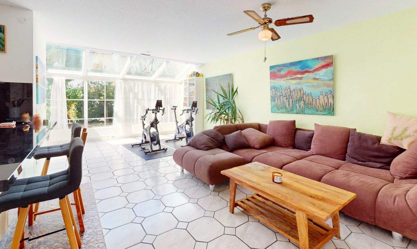 Thumbnail-Modernes Einfamilienhaus mit Garten